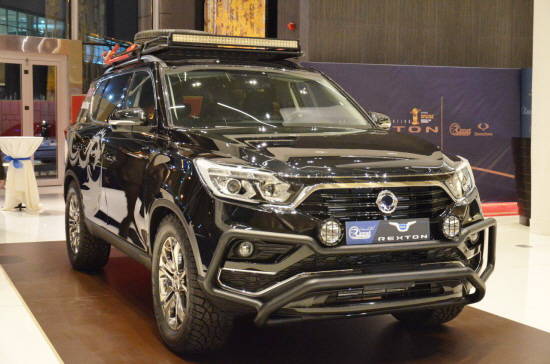 이란 테헤란 노보텔 호텔에서 열린 G4 렉스턴 론칭 행사에서 전시된 G4 렉스턴의 모습. ⓒ 쌍용자동차