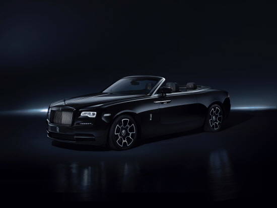 롤스로이스모터카가 고성능 컨버터블 던 블랙 배지를 국내에 선보이고 본격적인 판매에 들어갔다. ⓒ 롤스로이스모터카