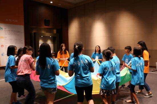 GS칼텍스는 학교폭력 피해자 지원 사업 업무협약을 체결하면서 대표 사회공헌 활동 '마음톡톡 사업' 수혜대상을 학교폭력 피해자 및 주변인을 대상으로 보다 집중한다. ⓒ GS칼텍스