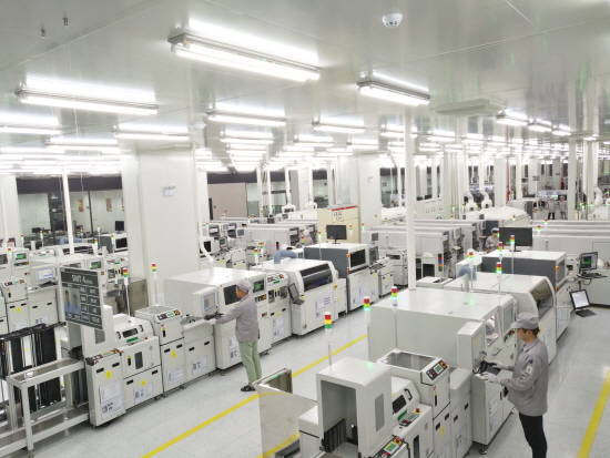 프리미엄 사운드 시스템과 헤드업 디스플레이(HUD)를 생산할 현대모비스 중국 천지 현지공장 모습. ⓒ 현대모비스