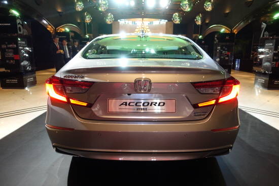 10세대 어코드는 다이내믹 디자인으로 한층 역동적이고 강렬한 스타일링 완성한 것이 특징이다. = 노병우 기자