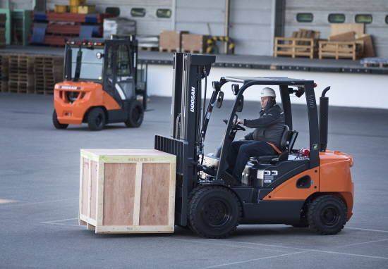 두산 산업차량이 북미시장 확대를 위해 미국 조지아 주 애틀랜타에 팩토리스토어를 설립했다. 사진은 두산 산업차량 지게차. ⓒ 두산 산업차량
