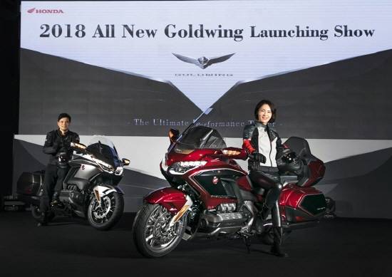 혼다코리아가 23일 국내 본격 출시한 '2018 올 뉴 골드윙'은 한층 더 젊어지고, 모든 면에서 완전히 새로워진 얼티밋 퍼포먼스 투어러다. ⓒ 혼다코리아