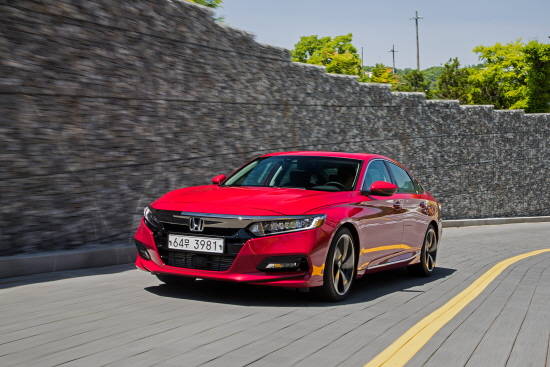 지난 42년간 월드 베스트셀링 세단으로서 전 세계의 사랑을 받아온 어코드가 10세대를 맞이했다. ⓒ 혼다코리아