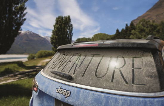 지프가 새로운 컴팩트 SUV 올 뉴 컴패스 국내 출시를 앞두고 도시의 모험가들을 찾는 특별한 캠페인을 진행한다. ⓒ FCA 코리아