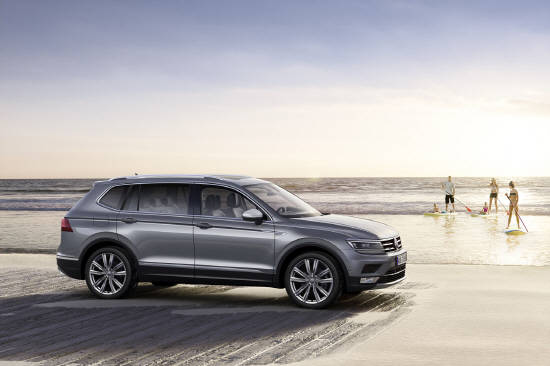 폭스바겐코리아는 독보적 베스트셀러 티구안에 공간 활용성 및 실용성을 극대화한 '티구안 올스페이스'를 출시하고, 오는 9일부터 본격 인도를 실시한다. ⓒ 폭스바겐코리아