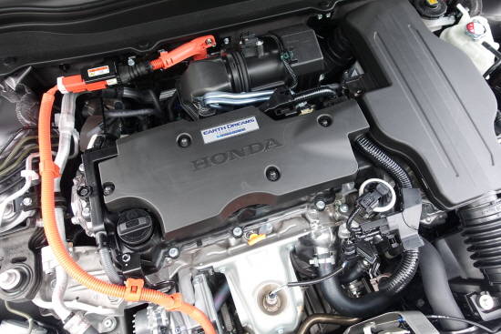 어코드 하이브리드 엔진룸 모습. = 노병우 기자