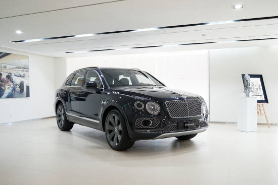 벤테이가는 타의 추종을 불허하는 럭셔리와 강력하면서도 여유로운 성능, 일상생활에서의 완벽한 실용성까지 갖춘 벤틀리의 SUV다. ⓒ 벤틀리모터스코리아