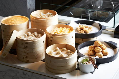 중국 본고장의 맛을 재현한 온 더 플레이트의 딤섬. 파라다이스호텔 부산이 로컬 호텔의 한계를 깨기 위해 각고의 노력을 한 흔적이다. ⓒ 파라다이스호텔 부산