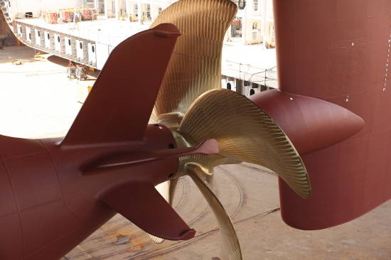 삼성중공업 ESD 패키지가 선박에 실제 적용된 모습(왼쪽부터 세이버 스테이터·프로펠러·러더 벌브). ⓒ 삼성중공업