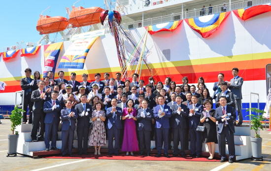 카페리선 '뉴 골든 브릿지 7호' 명명식. ⓒ 현대중공업