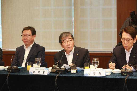 7일 열린 보험회사 CEO 간담회에서 윤석헌 금융감독원장이 발언하고 있다. ⓒ 금융감독원