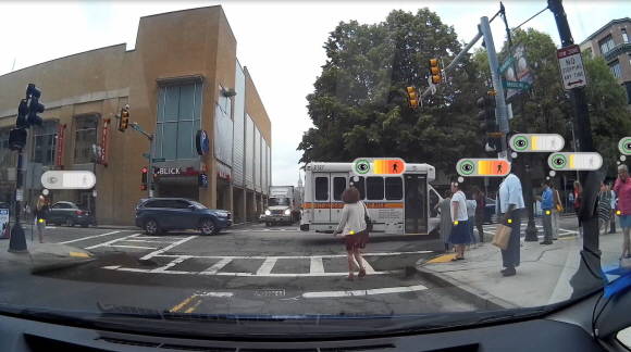 퍼셉티브 오토마타의 인공지능기술이 자율주행차에 적용돼 차량 주변 사람들의 행동을 예측하는 가상 이미지. ⓒ 현대자동차