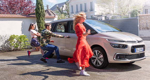 시트로엥이 제6회 아이사랑캠핑 해피 할로윈 캠핑 페스티벌에 후원사로 참여한다. ⓒ 한불모터스