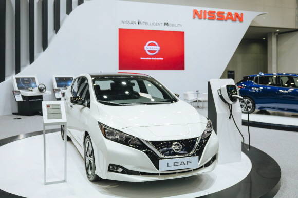 전기차 최초 완전 변경 2세대 모델인 신형 리프. ⓒ 한국닛산