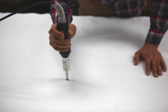 와플케어는 휘발성 본드나 PVC재질이 아닌 초음파 융착기를 통해 공을 들여 제작하고 있어 생산 원가가 높은 편이다. ⓒ 와플케어