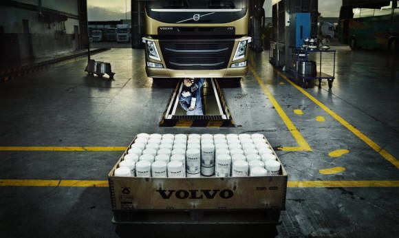 볼보트럭코리아가 겨울철을 맞이해 고객들의 안전한 주행을 돕기 위해 부품 할인 캠페인을 실시한다. ⓒ 볼보트럭코리아