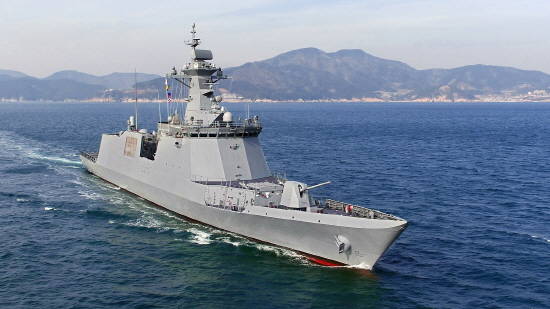 이번에 수주한 호위함과 같은 급인 대구함 항해 모습. ⓒ 대우조선해양