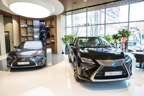 렉서스 광진 전시장 내부 모습. ⓒ 렉서스 코리아