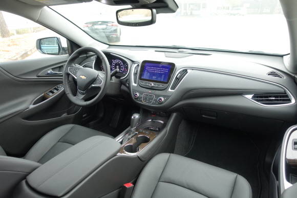 더 뉴 말리부는 편안하고 안락한 실내 분위기를 조성한다. = 노병우 기자