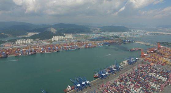 부산항 신항 전경 ⓒ 부산항만공사