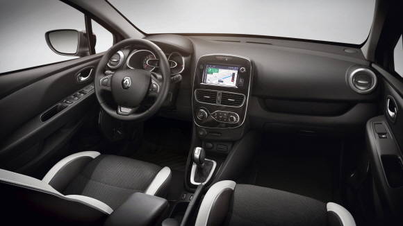 클리오 스틸 에디션의 인테리어. ⓒ 르노삼성자동차