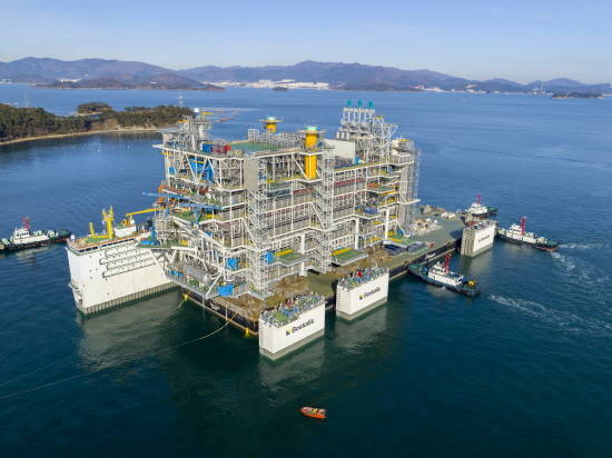 출항 준비 중인 요한 스베드럽 P1 플랫폼. ⓒ 삼성중공업