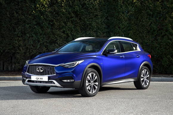 다목적성을 갖춘 QX30은 다양한 주행상황에 활용하기 좋은 콤팩트 사이즈 SUV다. ⓒ 인피니티 코리아