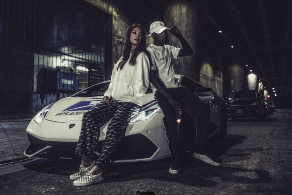 피치스가 2018년 스포츠카 브랜드 람보르기니와 진행했던 캠페인 참고 사진. ⓒ 한국타이어