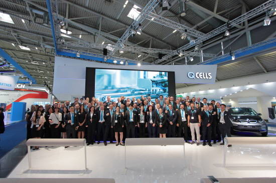 한화큐셀은 지난해 6월 독일 뮌헨에서 개최된 유럽 최대 태양광 전시회 '인터솔라 2018'에 참가 업체 중 최대 규모로 출전해 고효율 태양광 모듈과 주택용 및 상업용 솔루션을 선보였다. ⓒ 한화큐셀