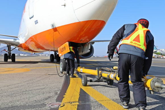 제주항공의 지상조업사인 제이에이에스(JAS)가 출범 1년을 맞았다. ⓒ 제주항공