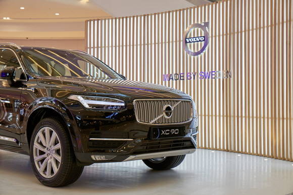 볼보자동차가 스타필드 고양에서 브랜드 팝업 스토어 '메이드 바이 스웨덴'을 운영한다. ⓒ 볼보자동차코리아