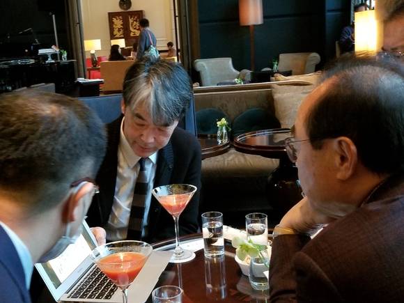 오 시장이 하시즈메 신야 교수를 접견해 엑스포 준비계획 등에 대해 심도 깊은 대화를 나눴다. ⓒ 부산광역시