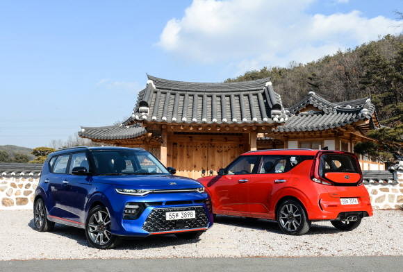 파워풀한 동력성능과 하이테크 디자인으로 무장한 쏘울 부스터가 공식 출시됐다. ⓒ 기아자동차