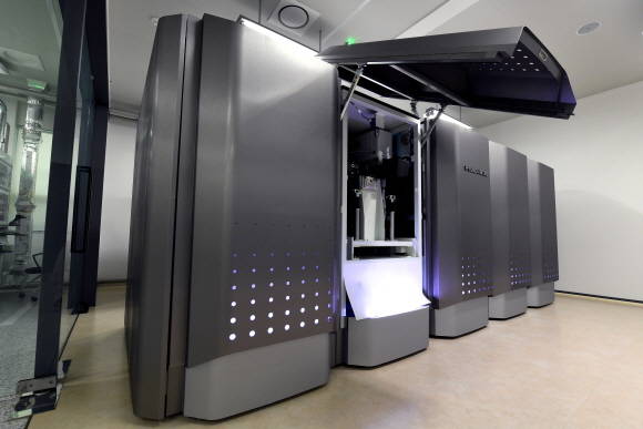 현대모비스가 넥쏘에 탑재되는 수소연료전지모듈을 그대로 활용해 전력을 공급하는 수소발전 시스템을 구축했다. ⓒ 현대모비스