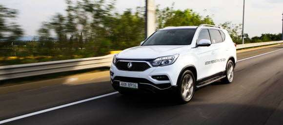 2019 G4 렉스턴 주행 사진. ⓒ 쌍용자동차