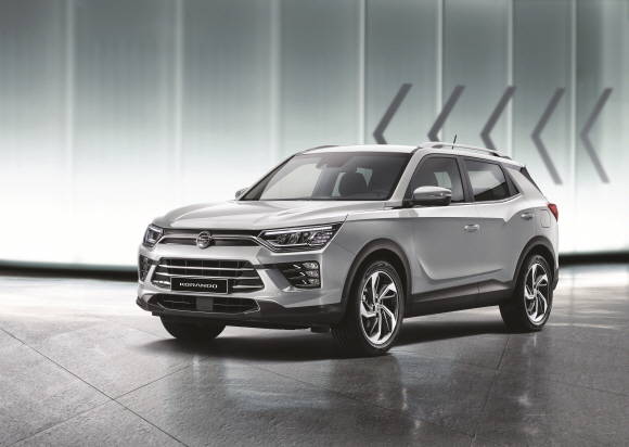 준중형 SUV시장에 새로운 활력을 불어넣을 쌍용차의 차세대 전략모델인 코란도. ⓒ 쌍용자동차