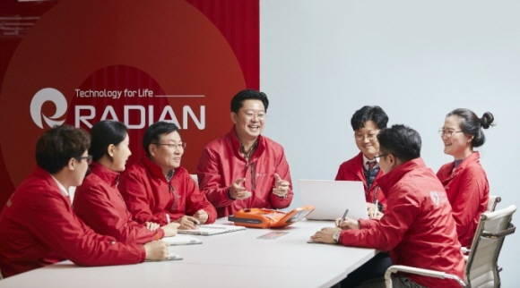 라디안큐바이오가 세계 최초로 개발된 혈액분리 및 전처리 장비를 통해 기술력을 인정받고 있다. ⓒ 라디안큐바이오