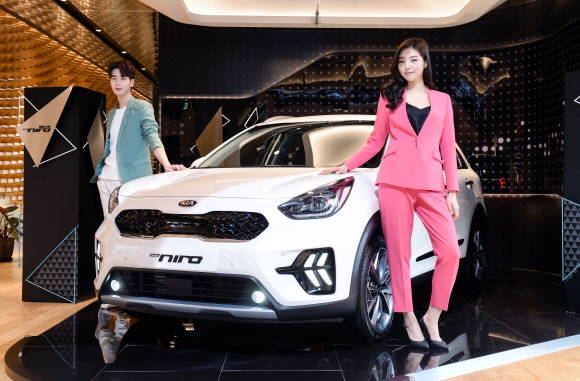 독보적인 실용성을 자랑하는 친환경 SUV 니로가 새롭게 돌아왔다. ⓒ 기아자동차