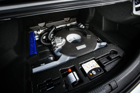 SM6_LPe 도넛 탱크 트렁크 모습. ⓒ 르노삼성자동차