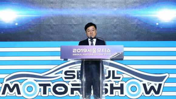 서울모터쇼조직위원회 정만기 위원장이 개막식에서 개막사를 하고 있다. ⓒ 서울모터쇼조직위원회