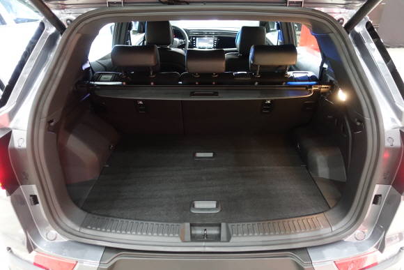 코란도의 동급최대 551ℓ(VDA 213 기준) 적재공간. = 노병우 기자