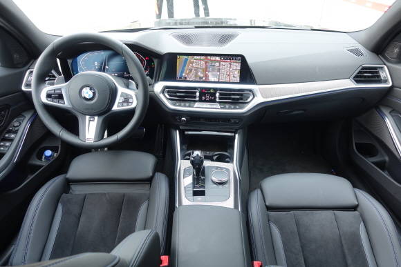 320d M 스포츠 패키지 내부 모습. = 노병우 기자