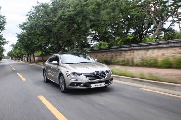 SM6 LPe는 LPG 차량의 잠재수요를 무서운 속도로 흡수하며, 르노삼성의 구원투수 역할을 하고 있다. ⓒ 르노삼성자동차