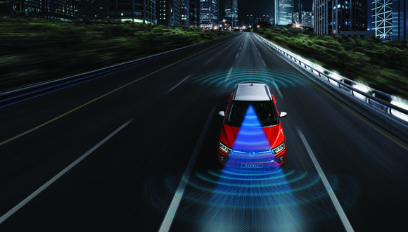 티볼리에는 사고를 미연에 방지하는 능동형 안전기술 '딥컨트롤'이 적용됐다. ⓒ 쌍용자동차