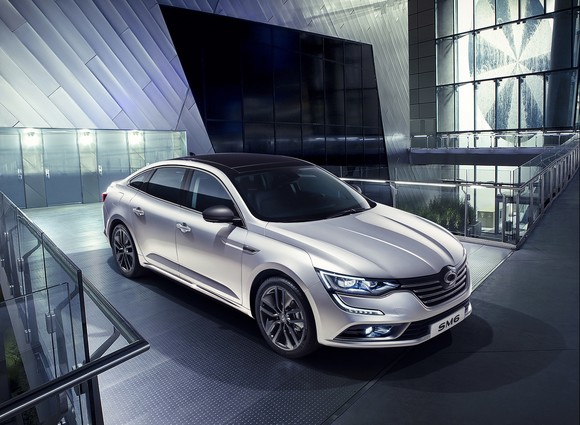 르노삼성이 상품성은 높이고 가격은 내린 2020년형 SM6를 출시했다. ⓒ 르노삼성자동차