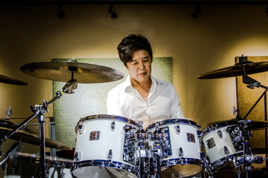 케이맨 프로젝트 밴드 리더 김선중 씨. ⓒ 용성문화기획