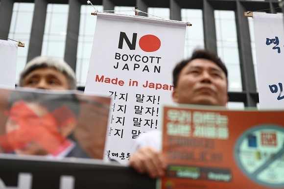 일본의 경제 보복조치로 인해 국내의 반일감정은 최고조에 다다르고 있다. 이에 따른 일본 불매 운동 또한 특정 업계에 국한되지 않고 계속 확산되고 있는 상황이다. ⓒ 연합뉴스