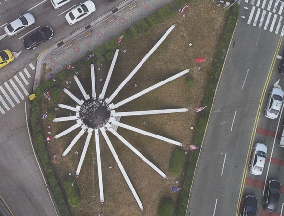 상공에서 바라본 UN군 참전기념탑. ⓒ 정정복 더불어민주당 부산남구갑 지역위원장