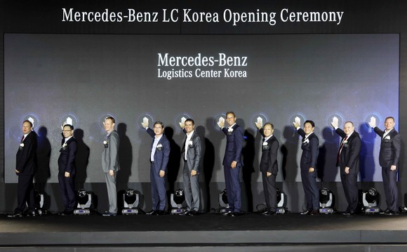메르세데스-벤츠 부품물류센터 증축 축하 세리머니의 모습. ⓒ 메르세데스-벤츠 코리아